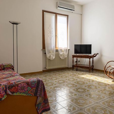 Casa Mercedes Βίλα Ντεζεντσάνο ντελ Γκάρντα Εξωτερικό φωτογραφία