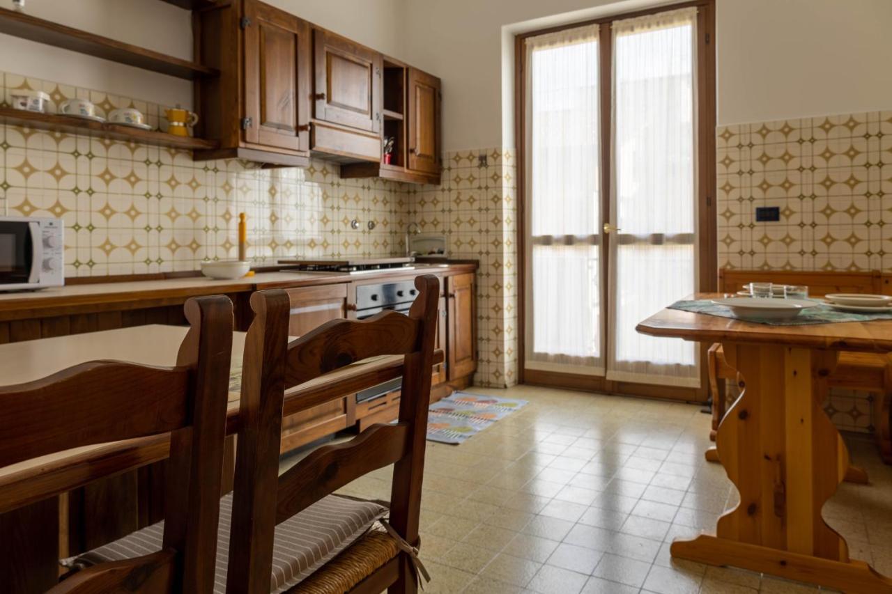 Casa Mercedes Βίλα Ντεζεντσάνο ντελ Γκάρντα Εξωτερικό φωτογραφία